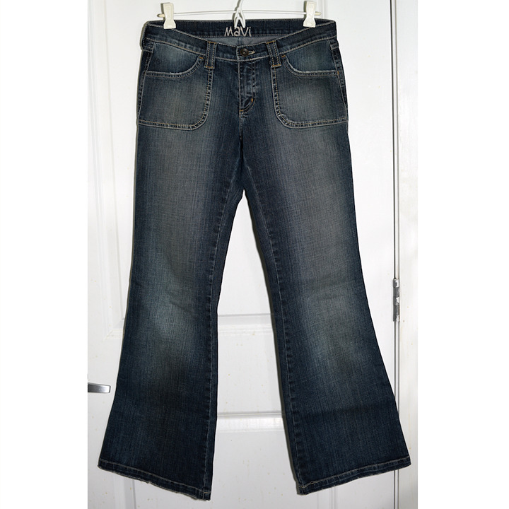 NWOT or Like New Mavi Romy Low-Rise Flare Jeans