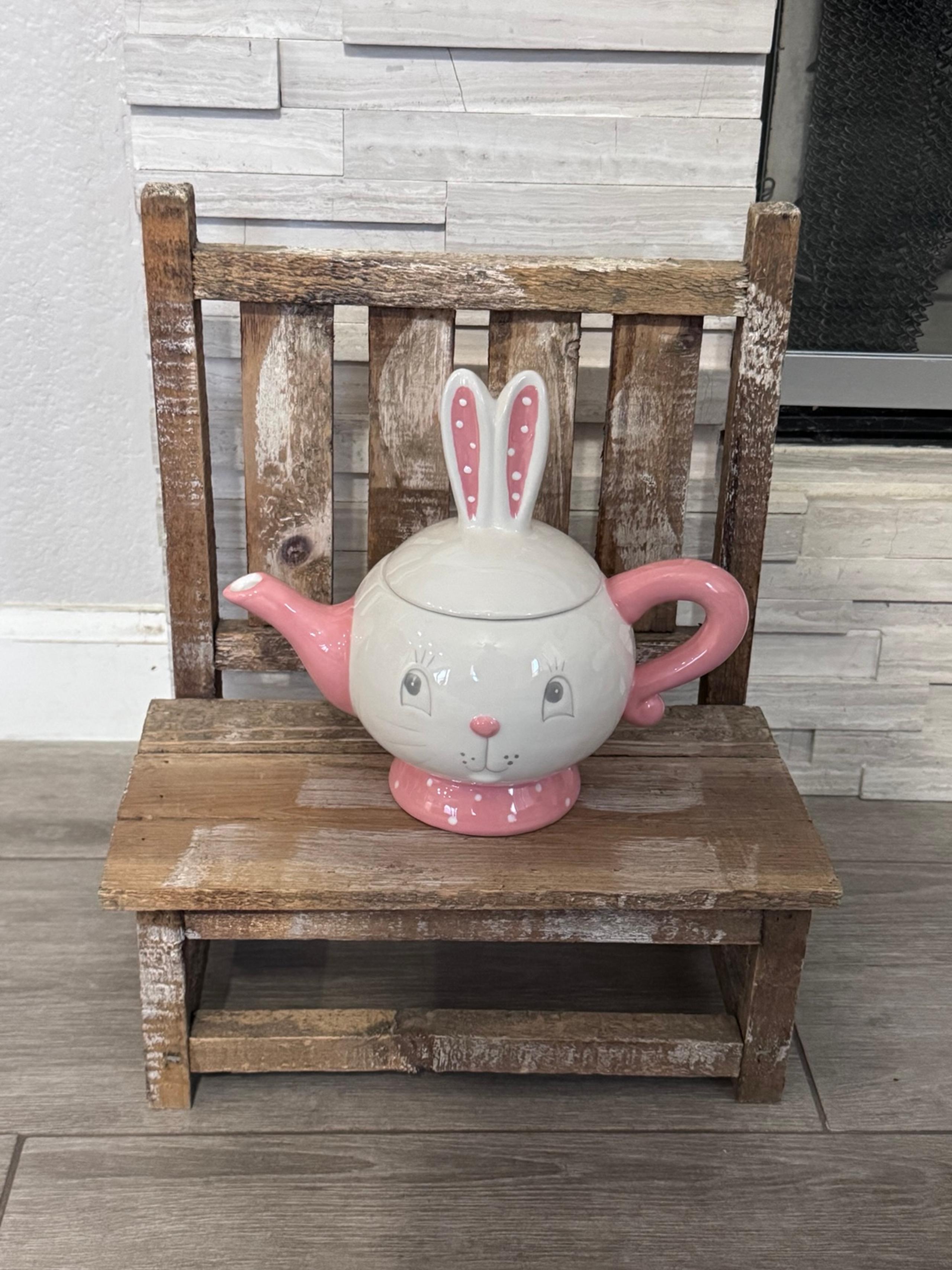 Johanna Parker Easter teapot