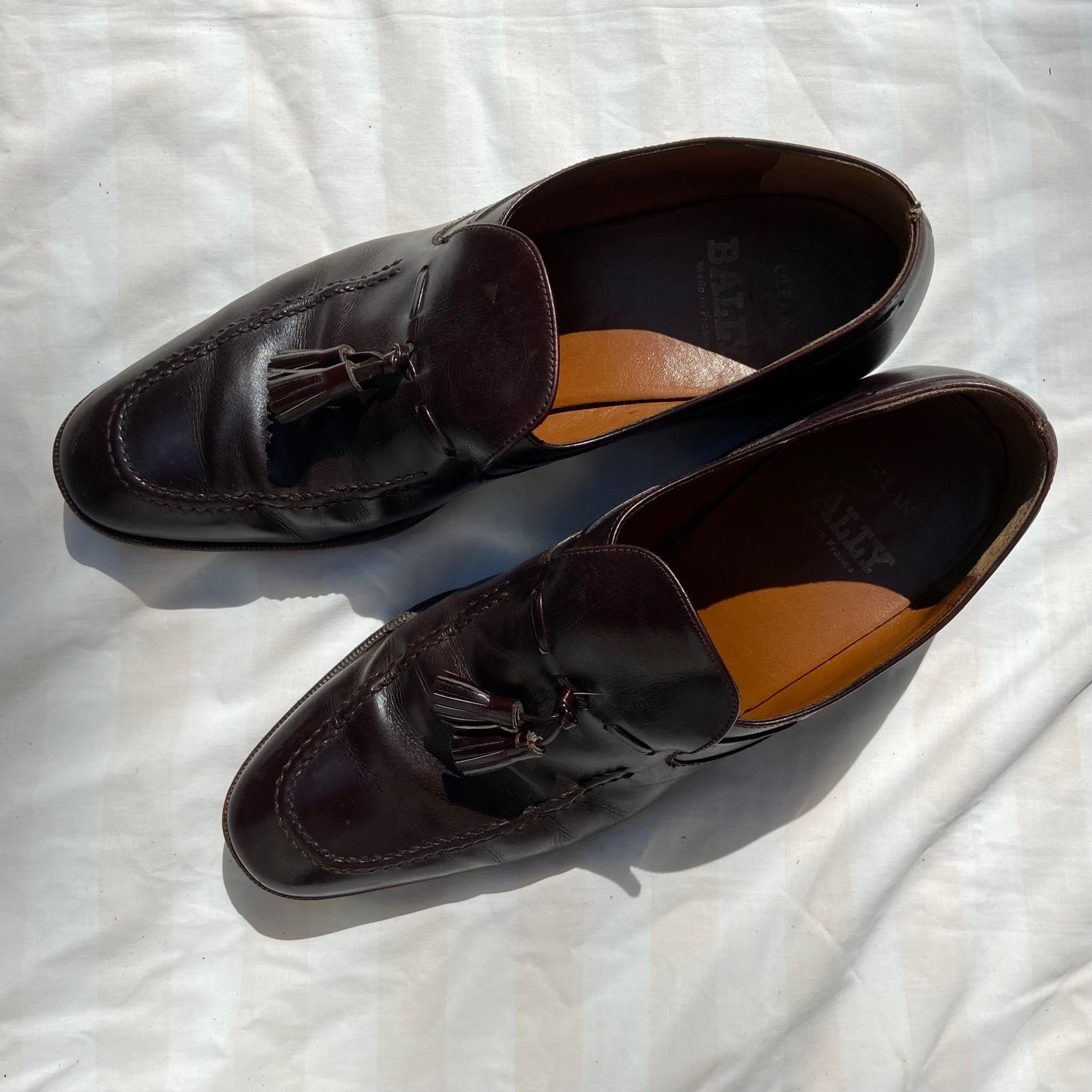 Bally men leather shoes.