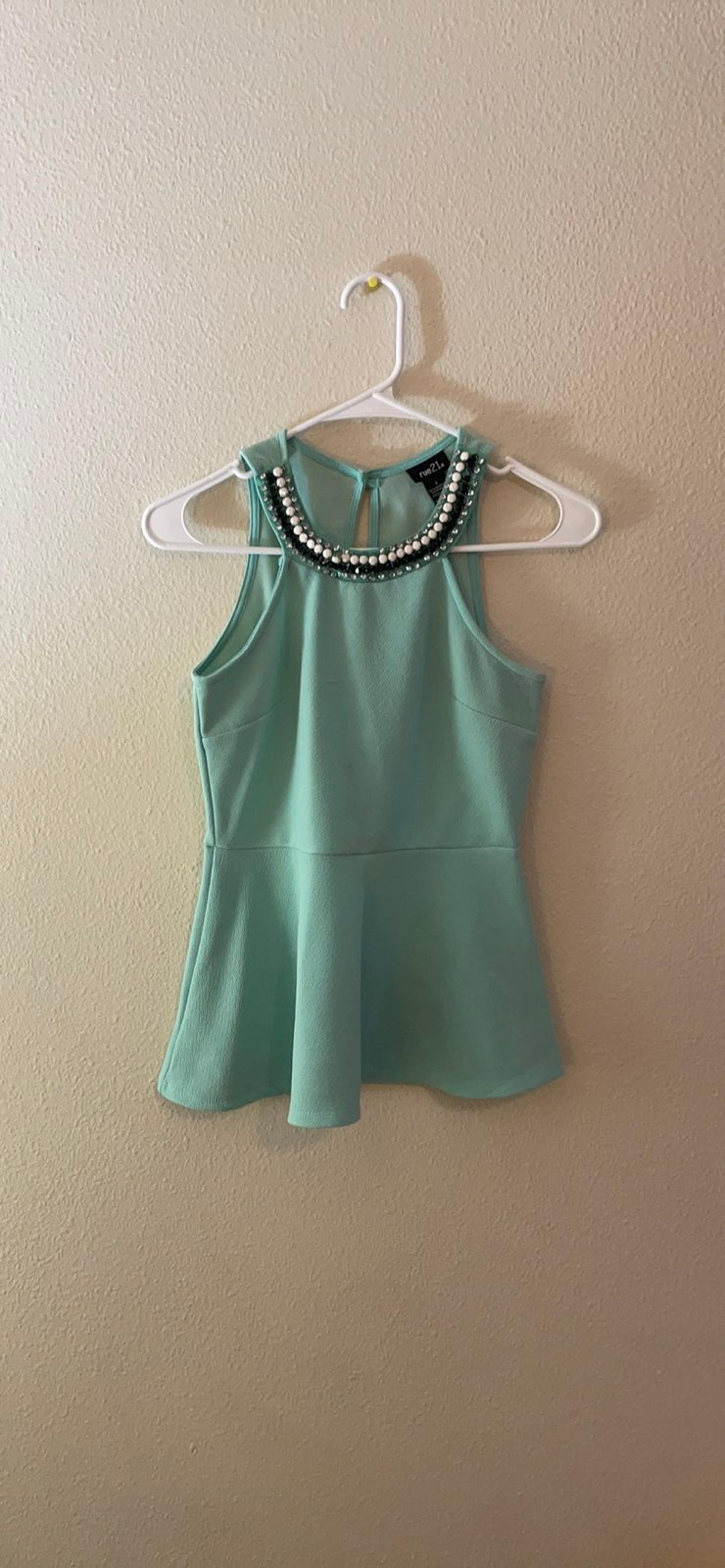 Sea foam peplum gem tank top