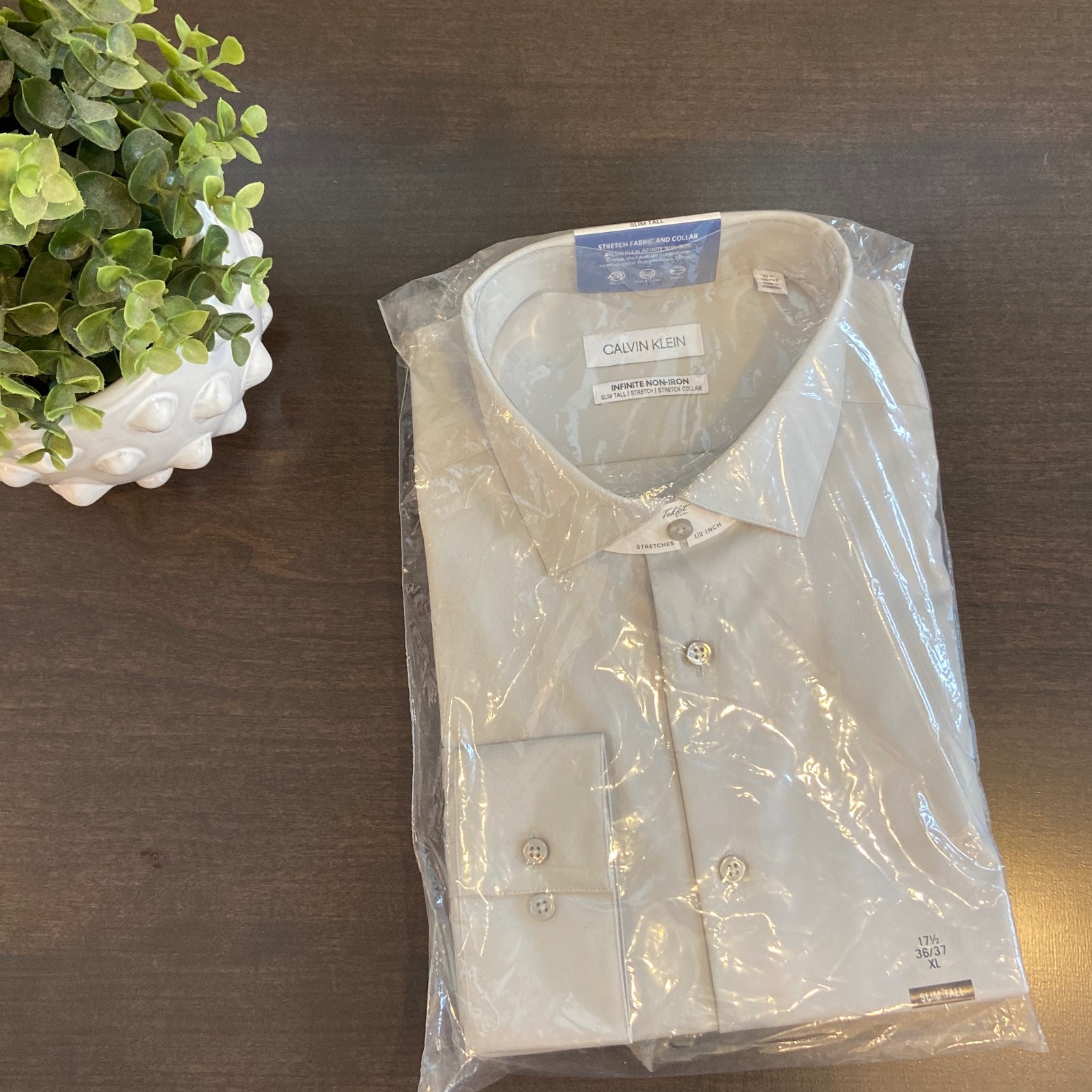 Calvin Klein Infinite Mens Dress Shirt NWT