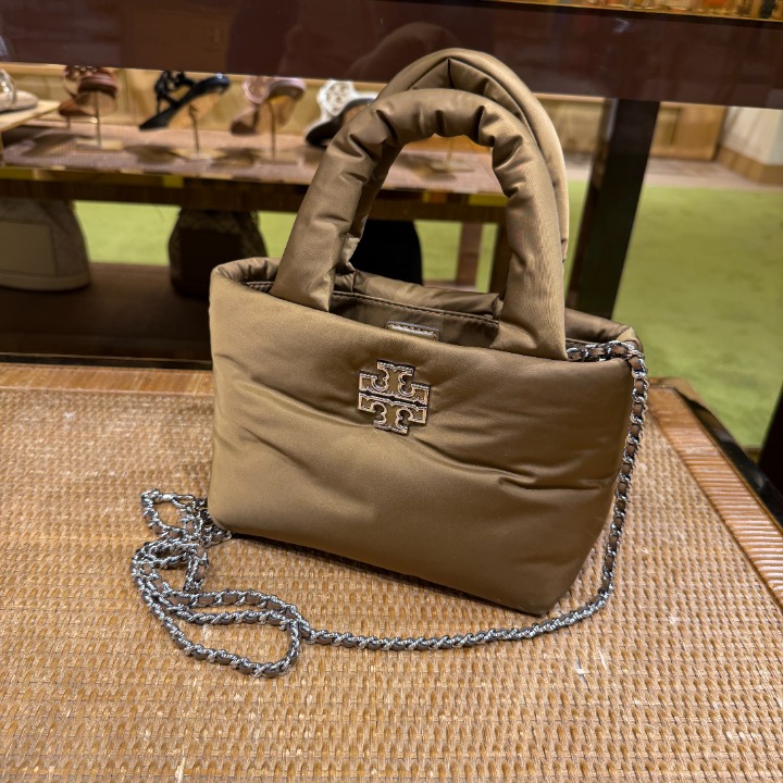 ＊TORY BURCH＊ Britten Nylon Puffy Mini Tote Bag Tory Burch Britten Nylon Puffy Mini Tote 170317 Black