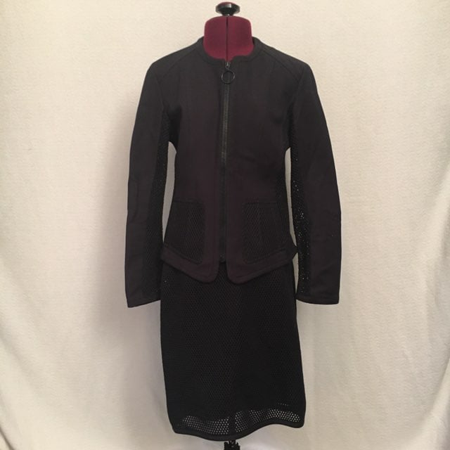 Akris Punto Navy Suit Set Size 2 & 4. Co