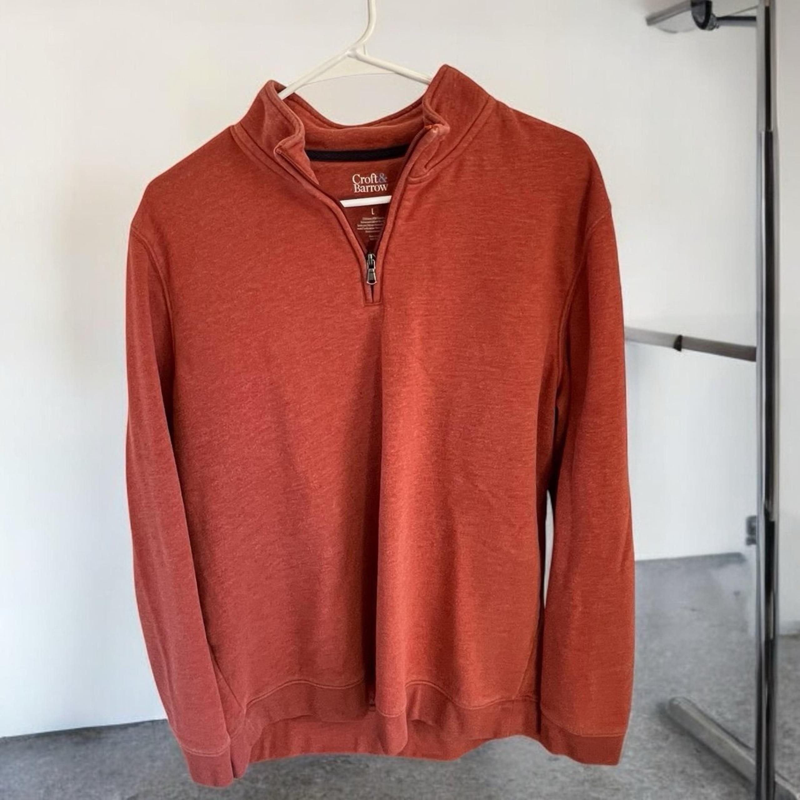Croft & Barrow Men’s Quarter Zip Pullover, Orange, Size Large.