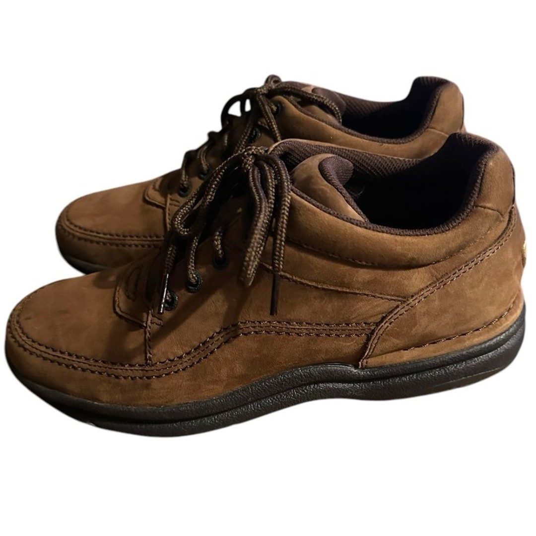 Rock port size 8.5 brown suede lace up shoes in wide width. Causal walking shoes
