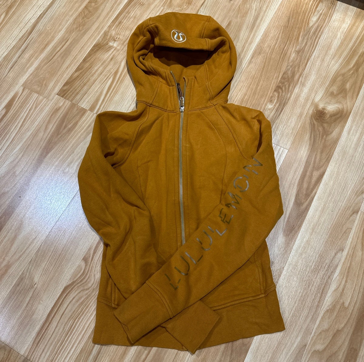 Lululemon scuba