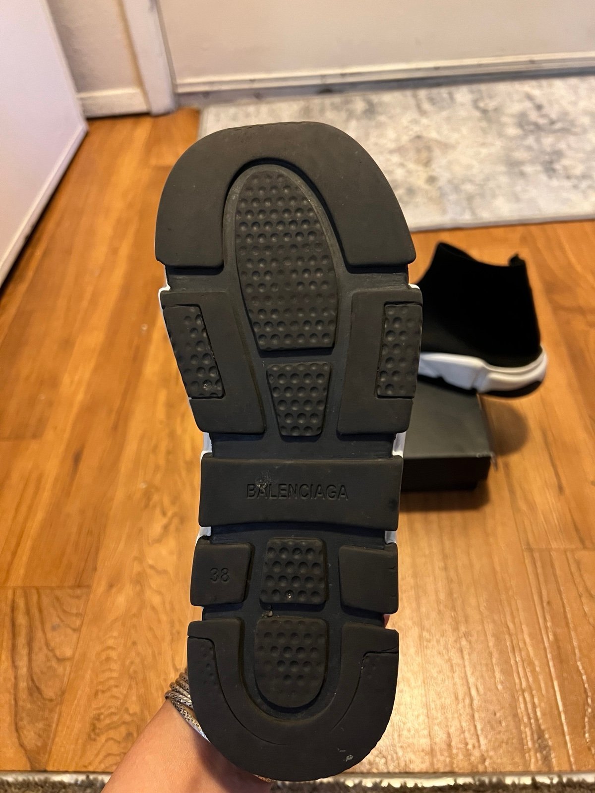 Balenciagas speed trainer size 7.5