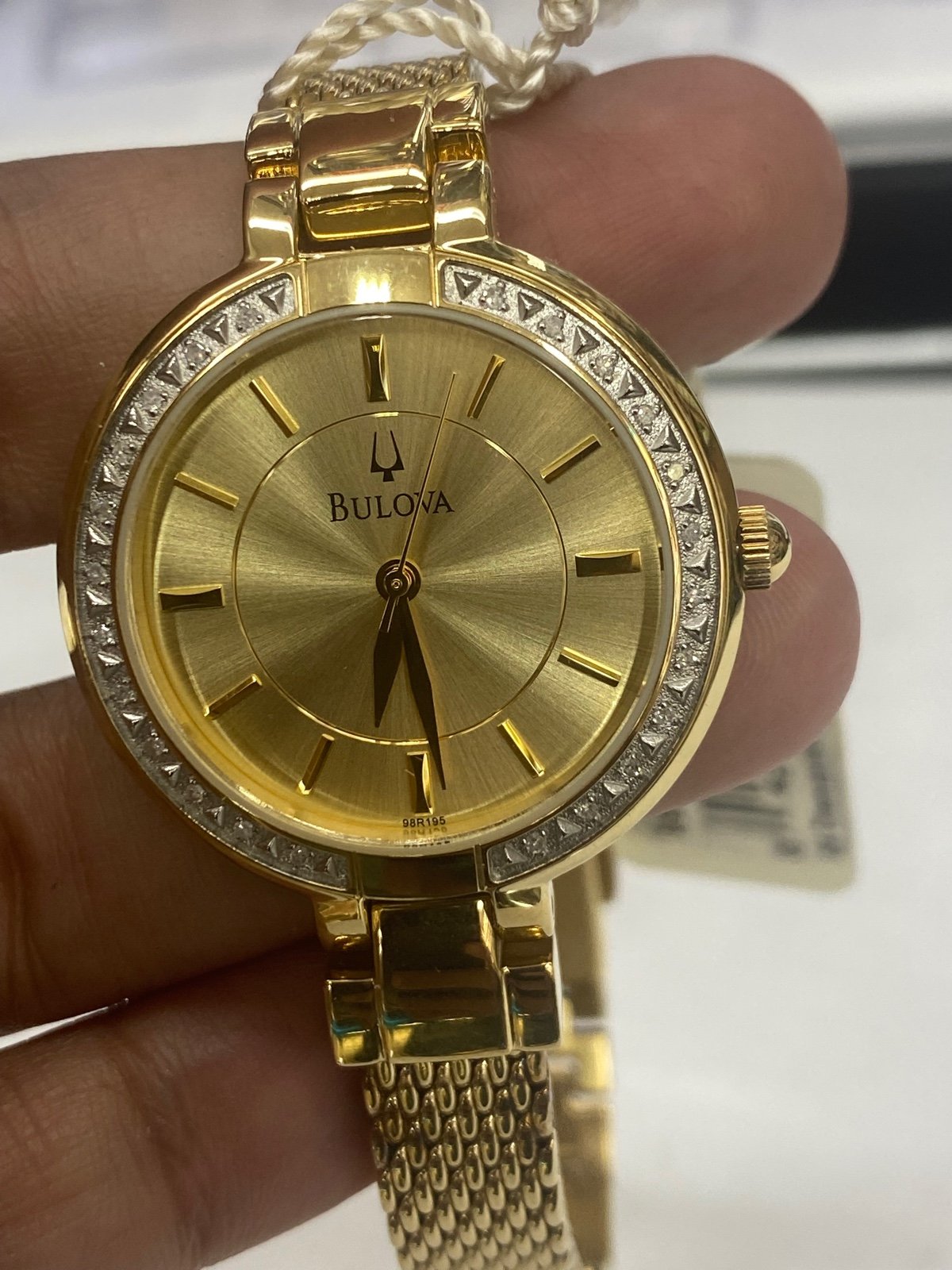 Ladies Bulova Watch Size Stainless Steel Band New Item Luxury Watch Style C