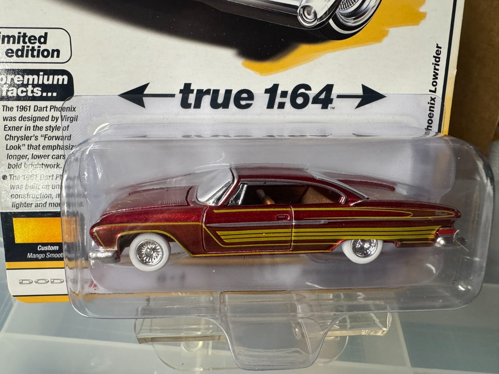 Auto World DC Premium 2025 R2A - 1961 Dodge Dart Phoenix Lowrider #AW64512 CHASE