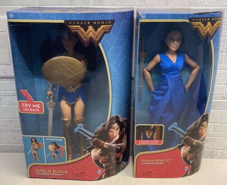 2016 Mattel Wonder Women “ Shield Block “ & “ Diana Prince “ Set Of 2 Dolls