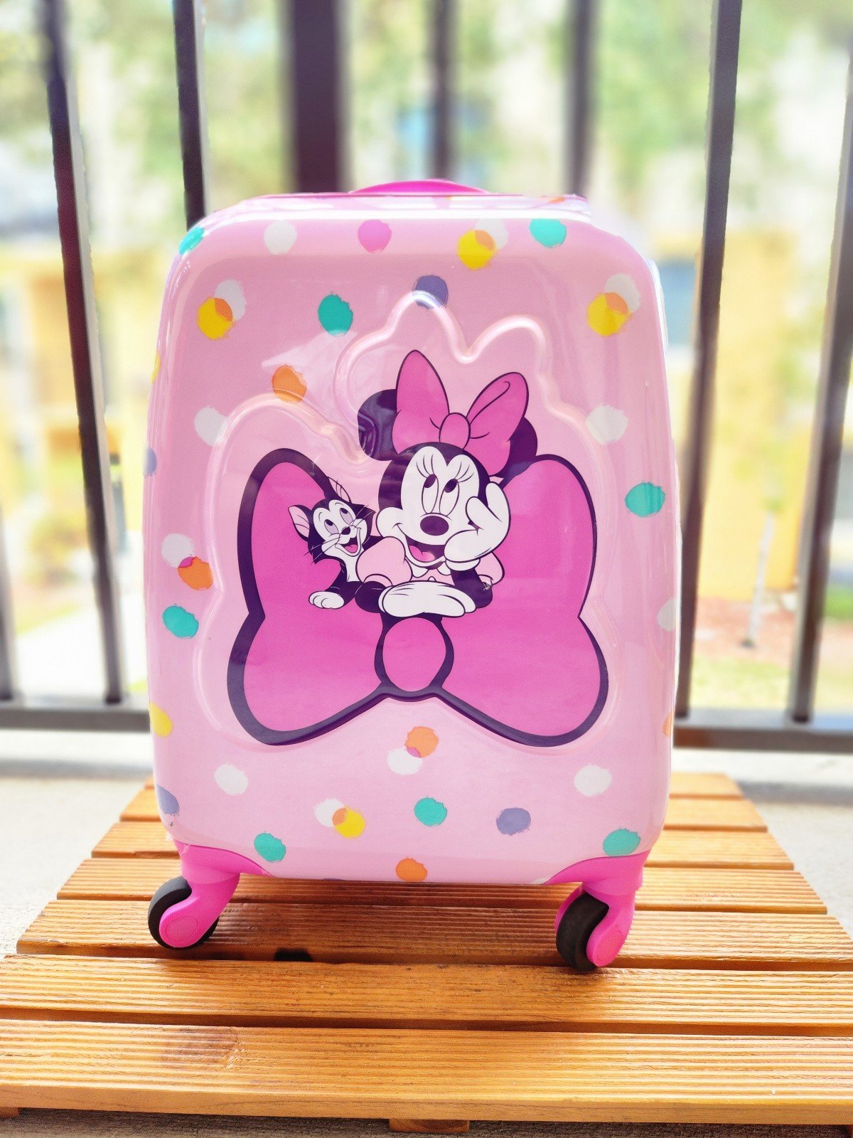 minnie suitcase disney store