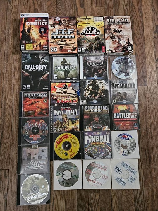 Lot 23 PC Games - Call of Duty/Medal of Honor/Battleship/Jane's/Pinball + More.