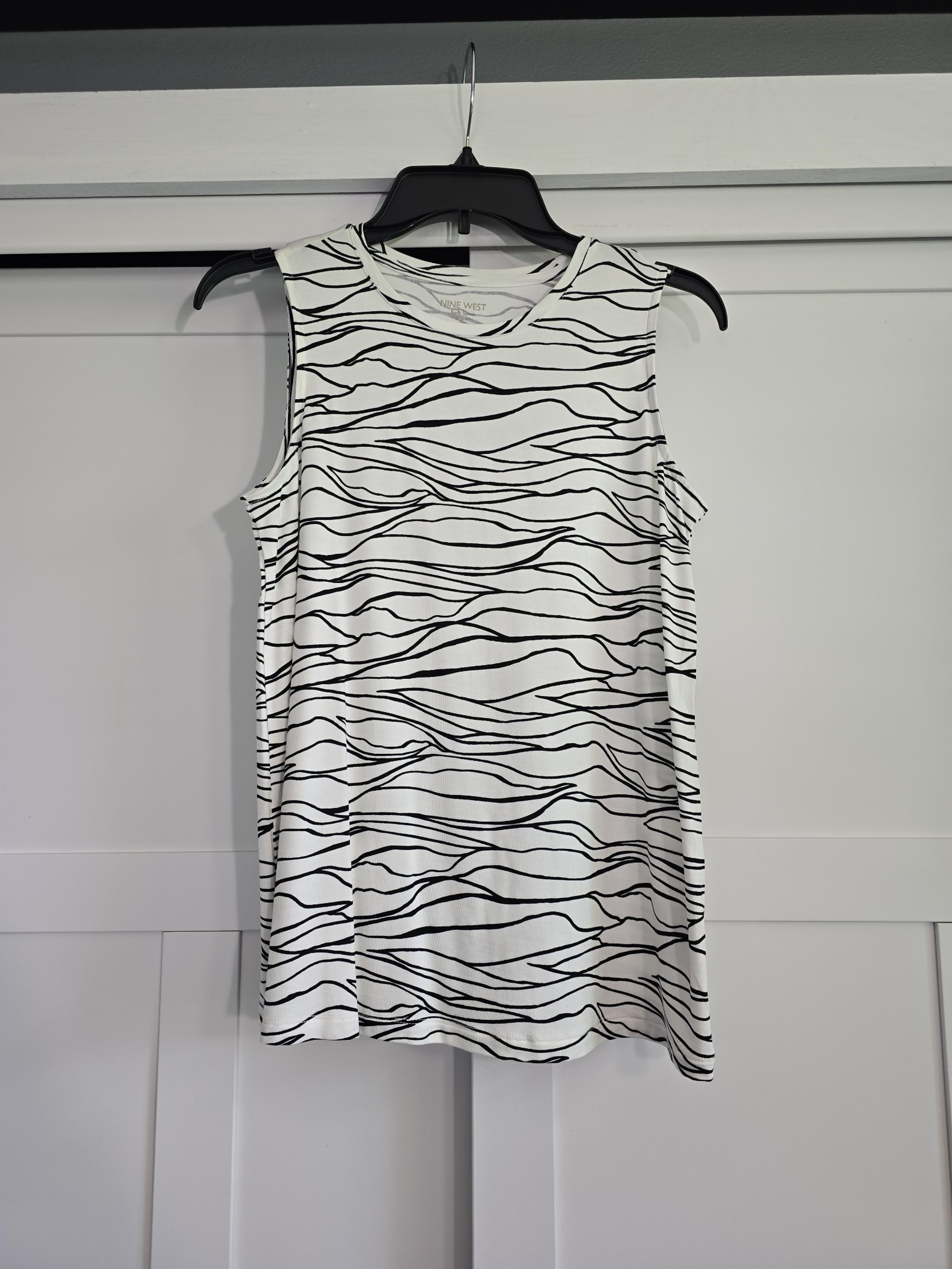 Nine west Tank