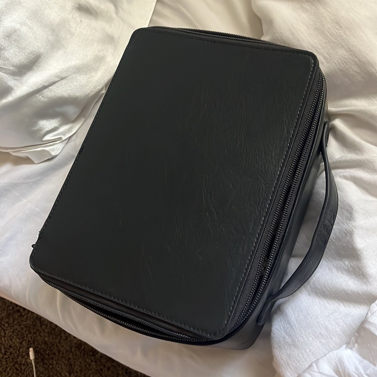 Beis Cosmetic Case