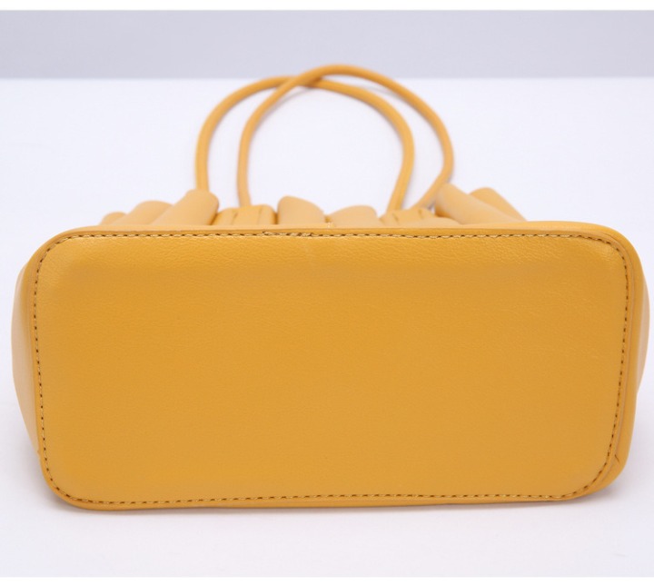 Simple Casual Soft PU Pleated Inner Lining Bag Shoulder Tote Bag for Women