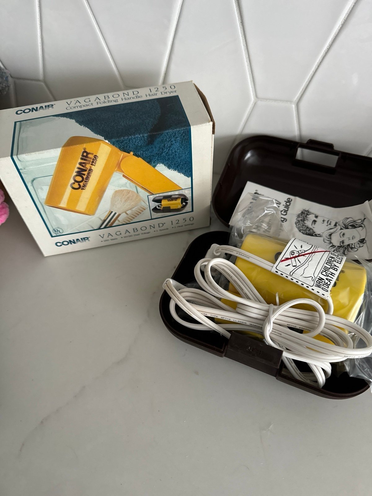 Conair vagabond 1250 compact folding hair dryer 1987 vintage