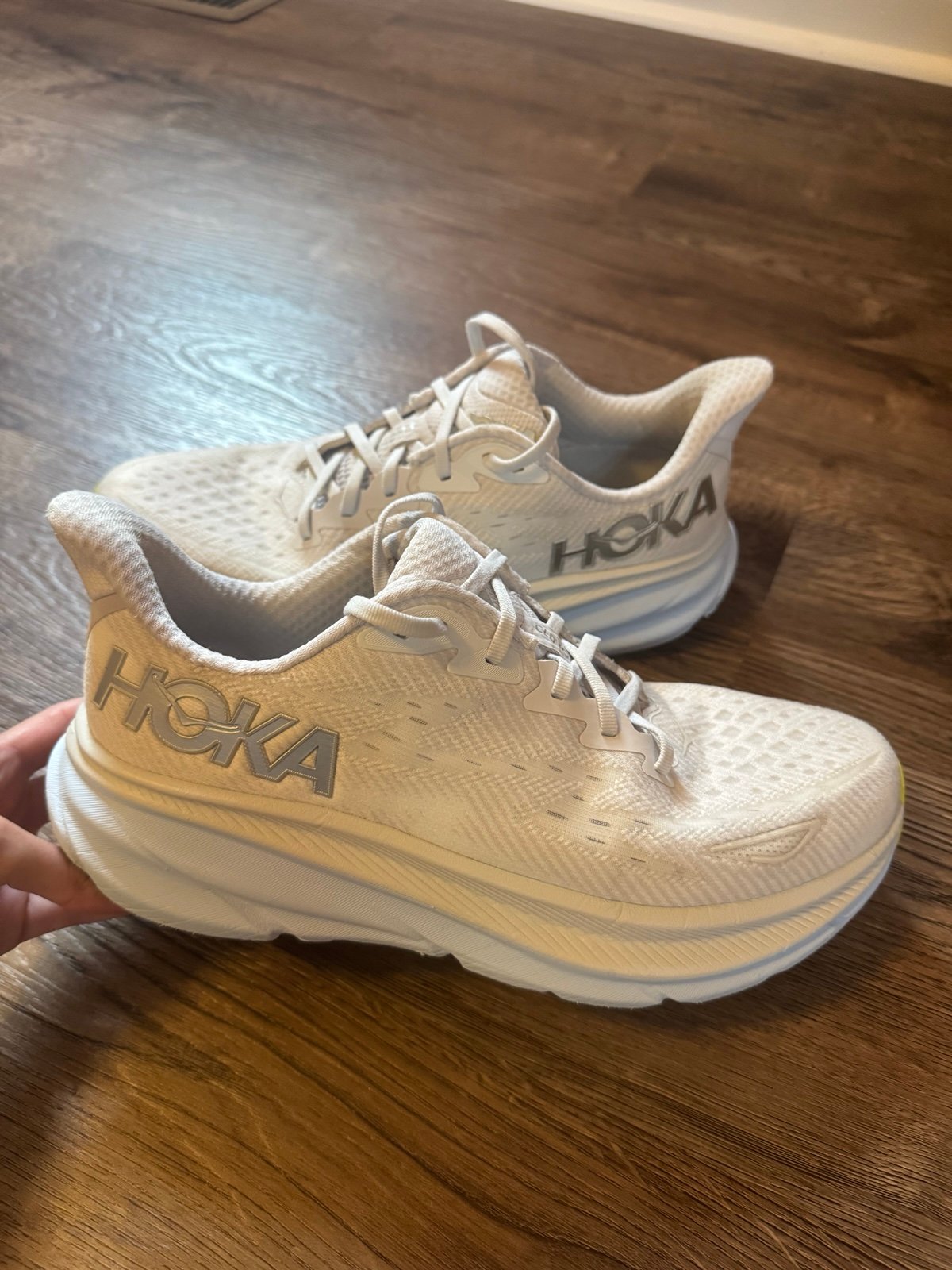 Hoka women’s Clifton