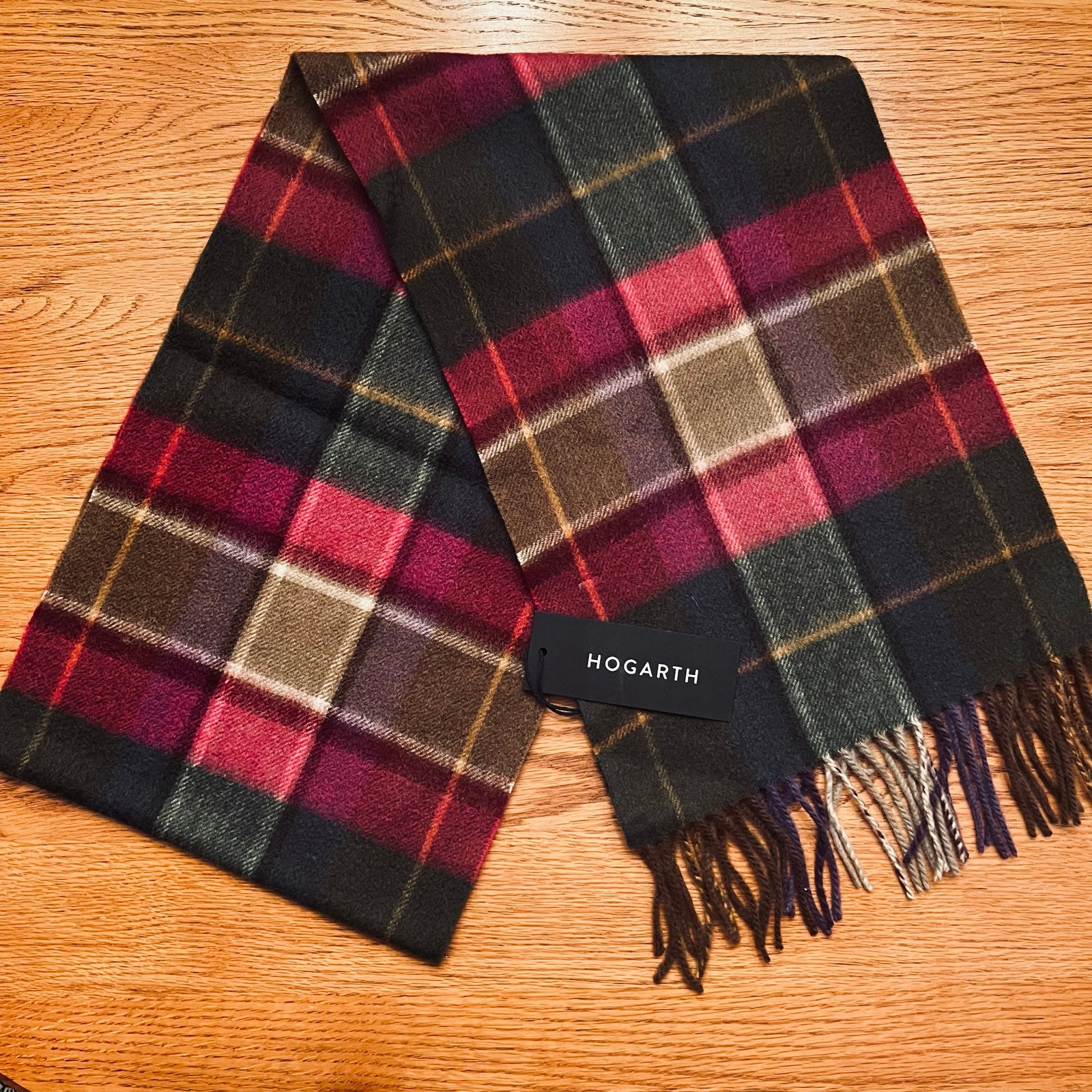 NWT Men’s Hogarth Luxury 100% Wool Scarf