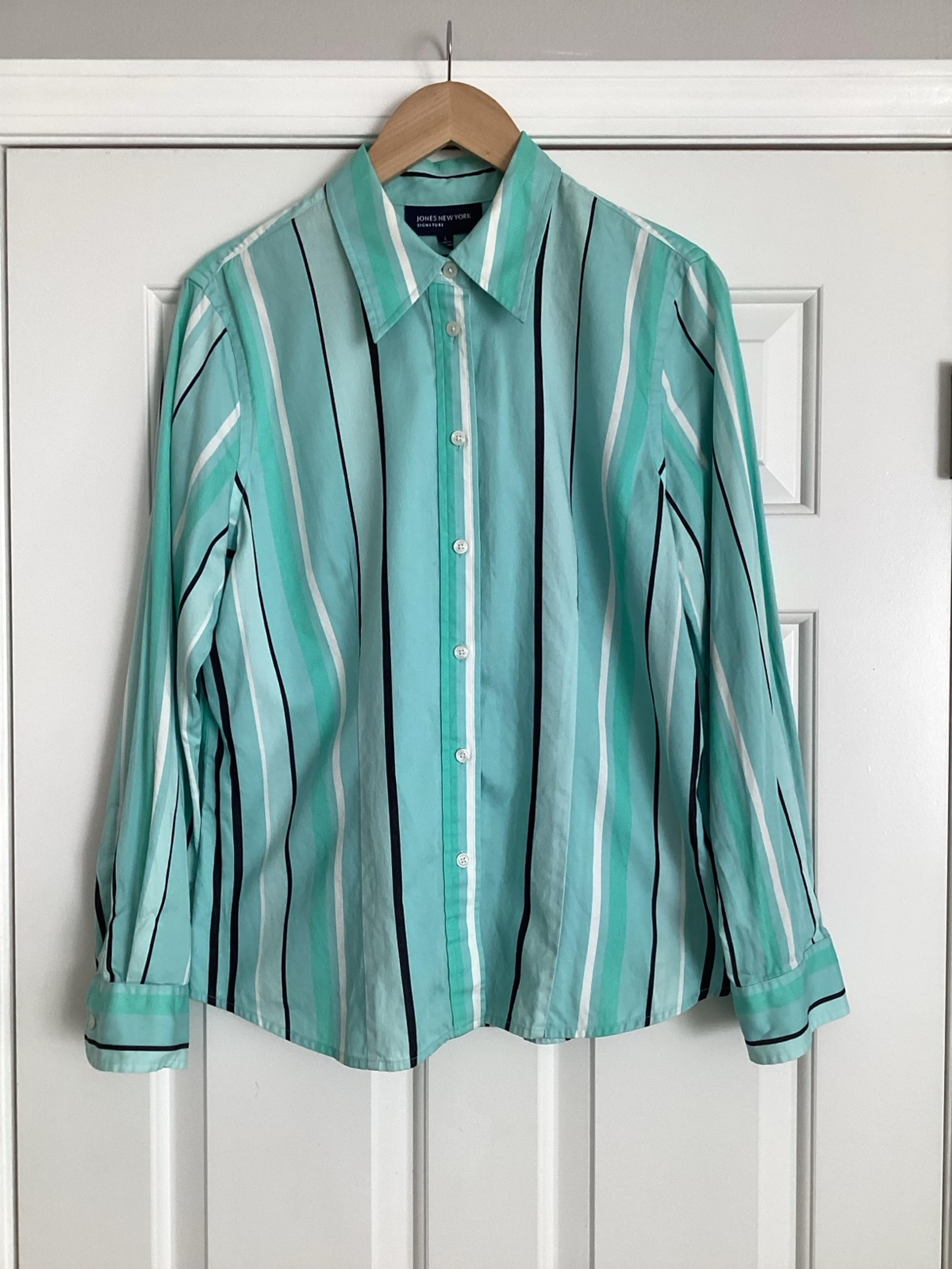 Jones New York Signature Button Down Teal Striped Shirt L