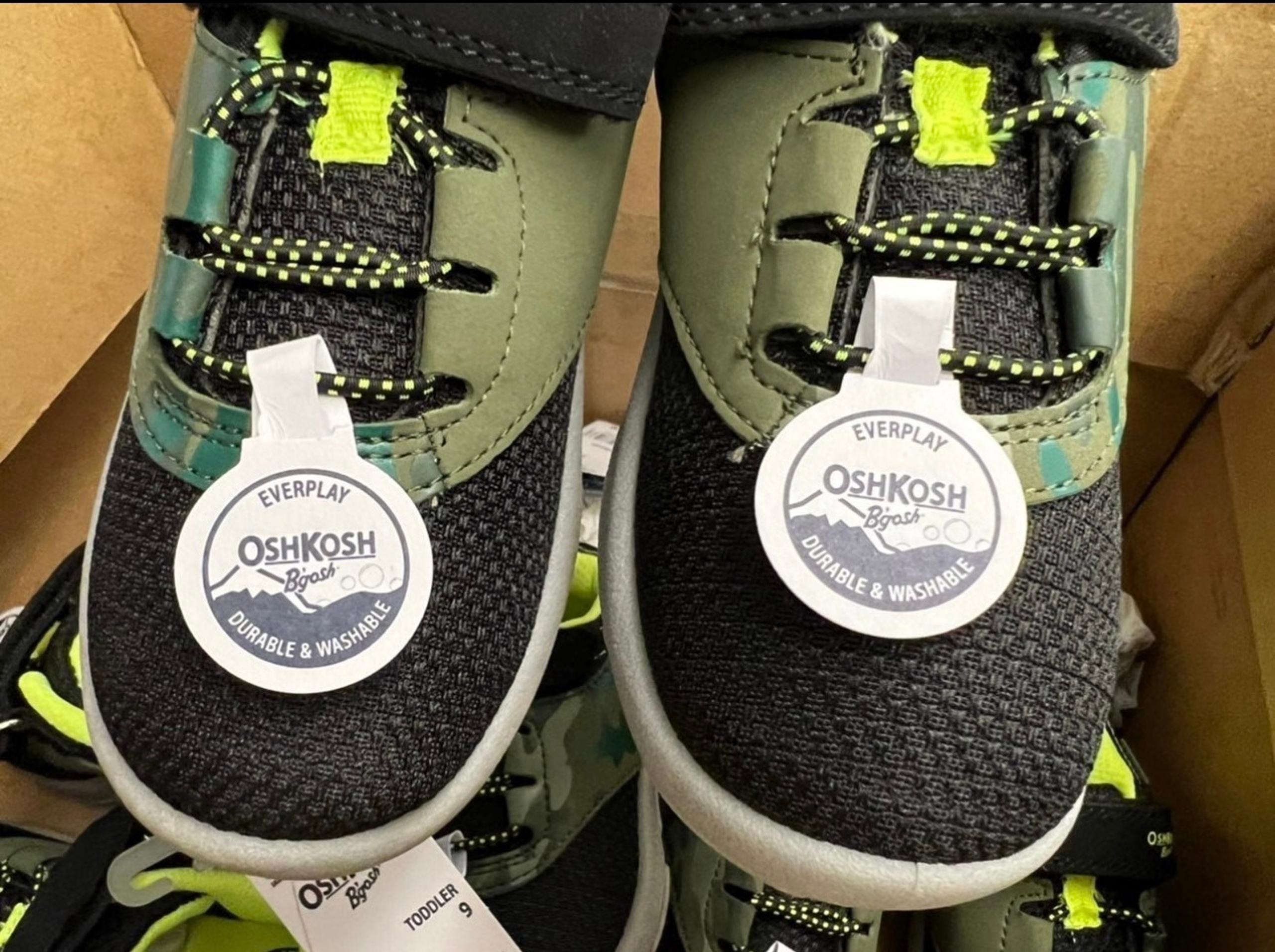 Size 7 Oshkosh Toddler Boy shoes