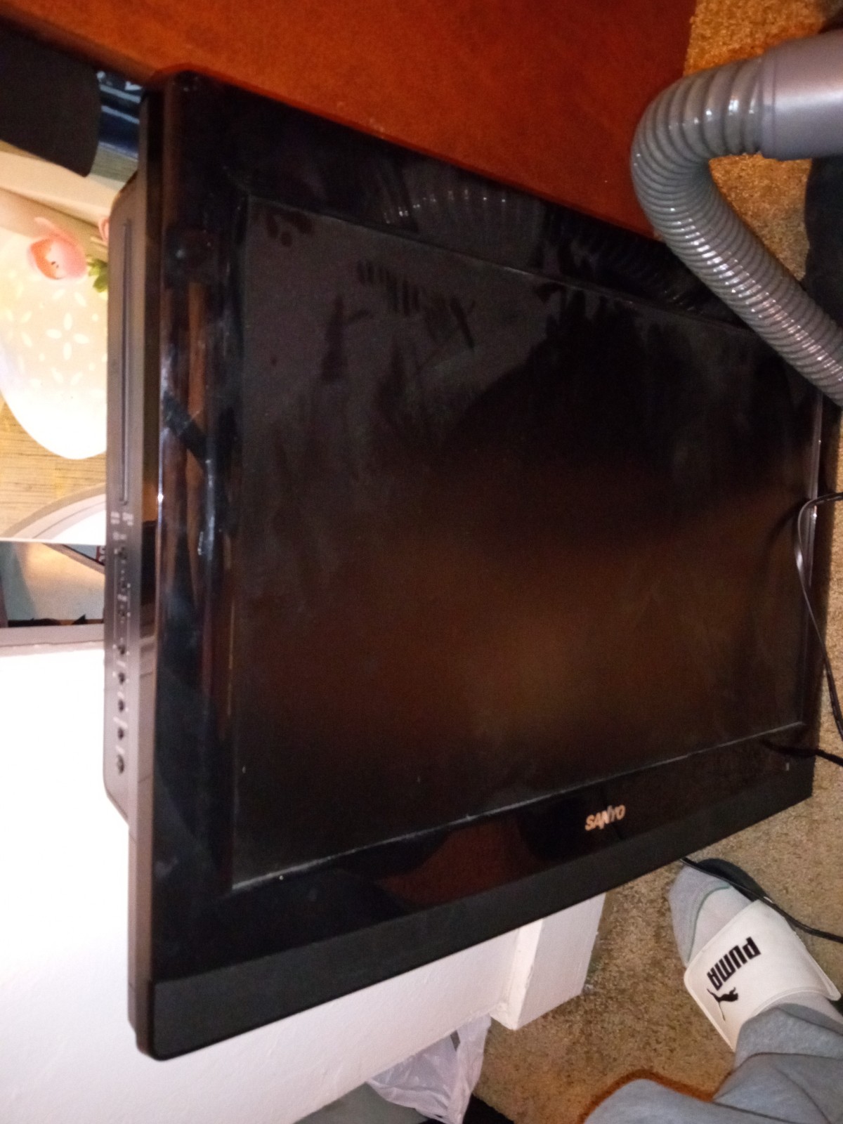 Sanyo TV and DVD combo