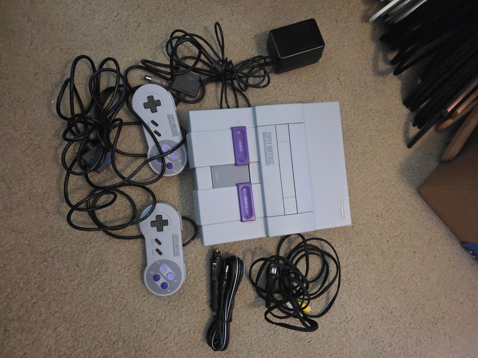 SNES Turns on Please Read Description