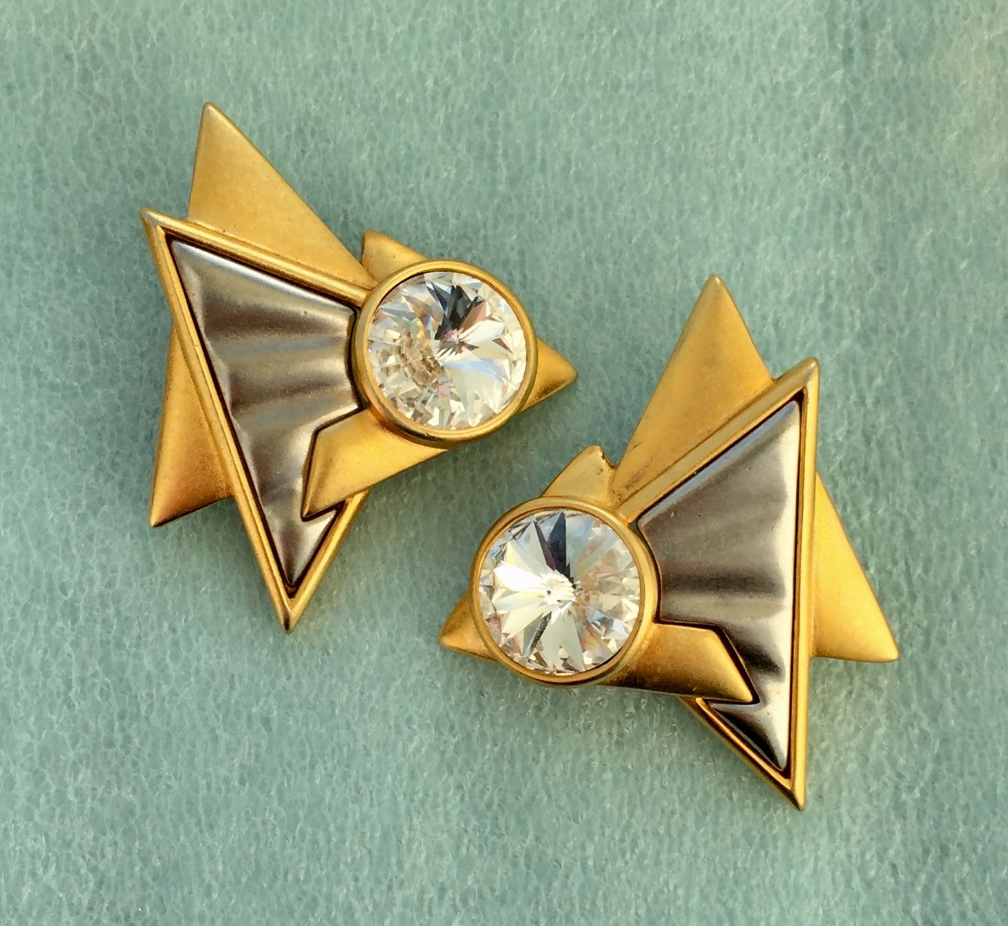 Vintage lady Remington earrings Pierced