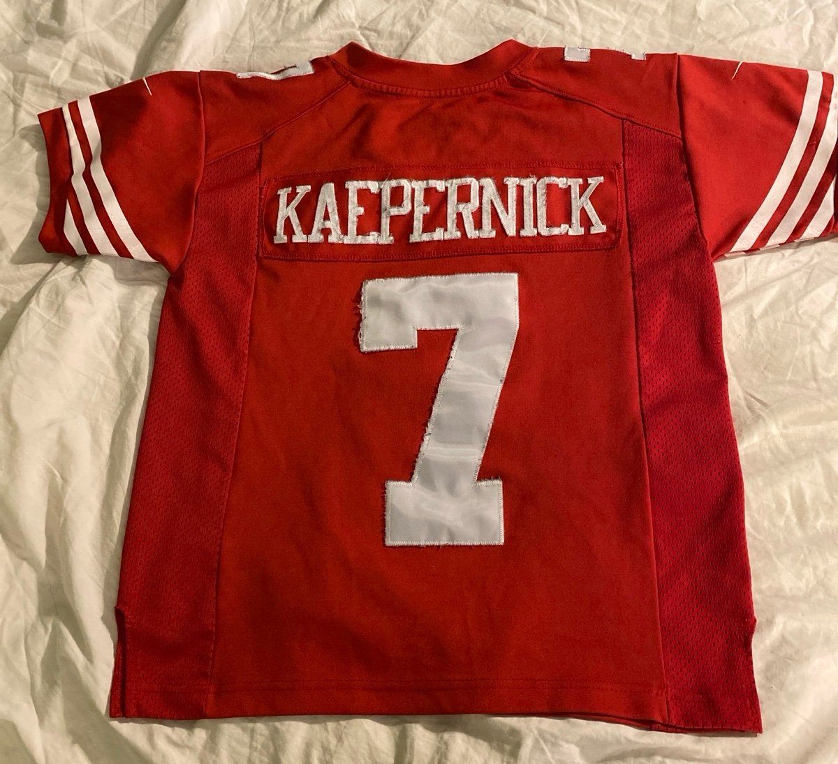 Boys Medium Colin Kaepernick 49ers Jersey