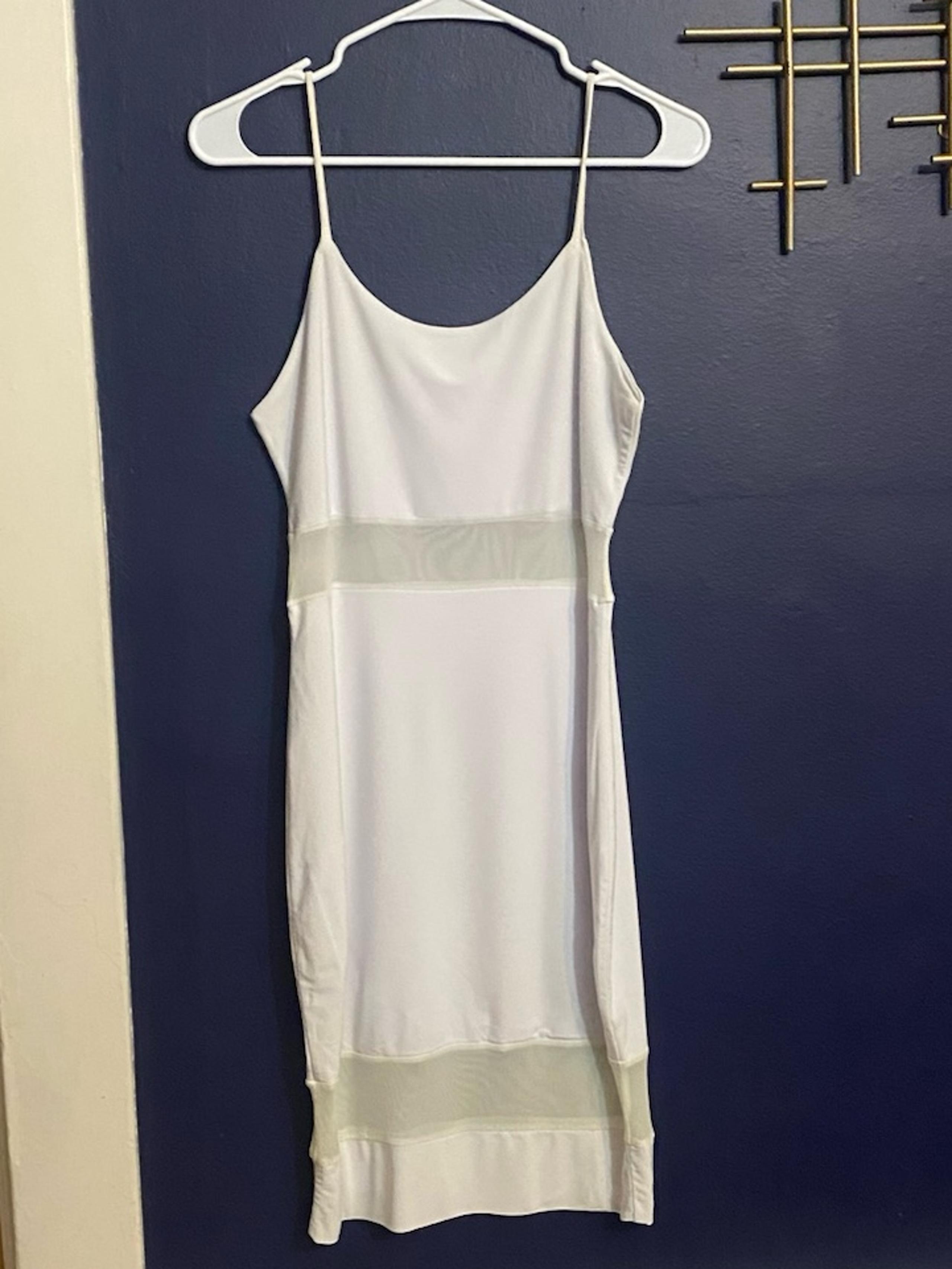 Women’s fashion nova dress size L