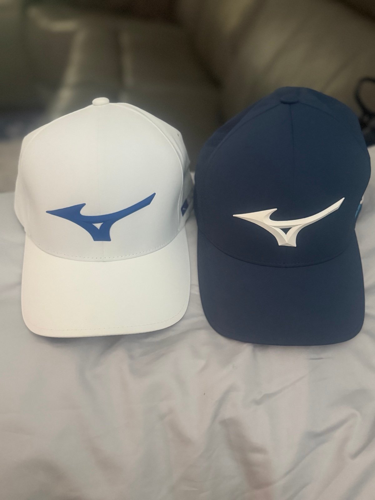 2 men’s Golf hat s/m