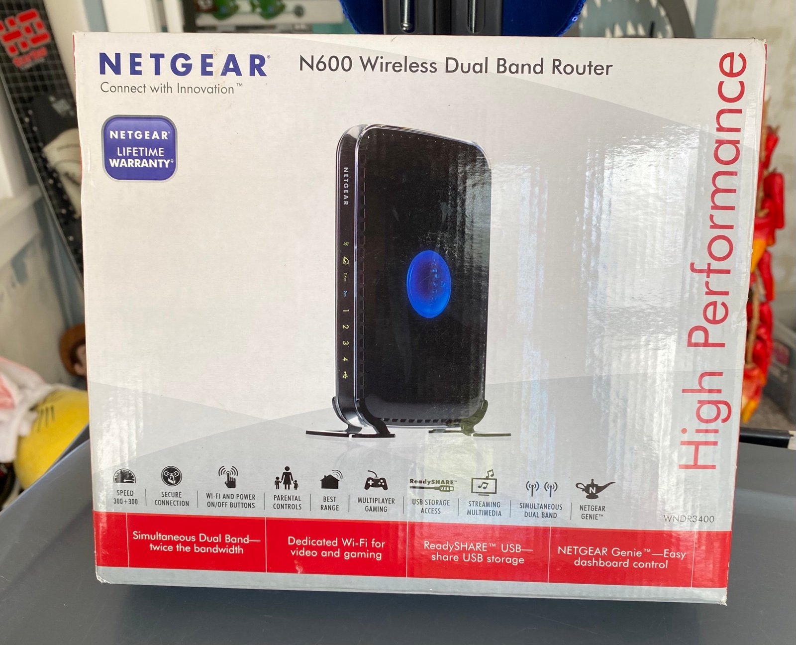 NETGEAR N600 600Mbps 4-Ports Dual Band Wi-Fi Router (WNDR3400)