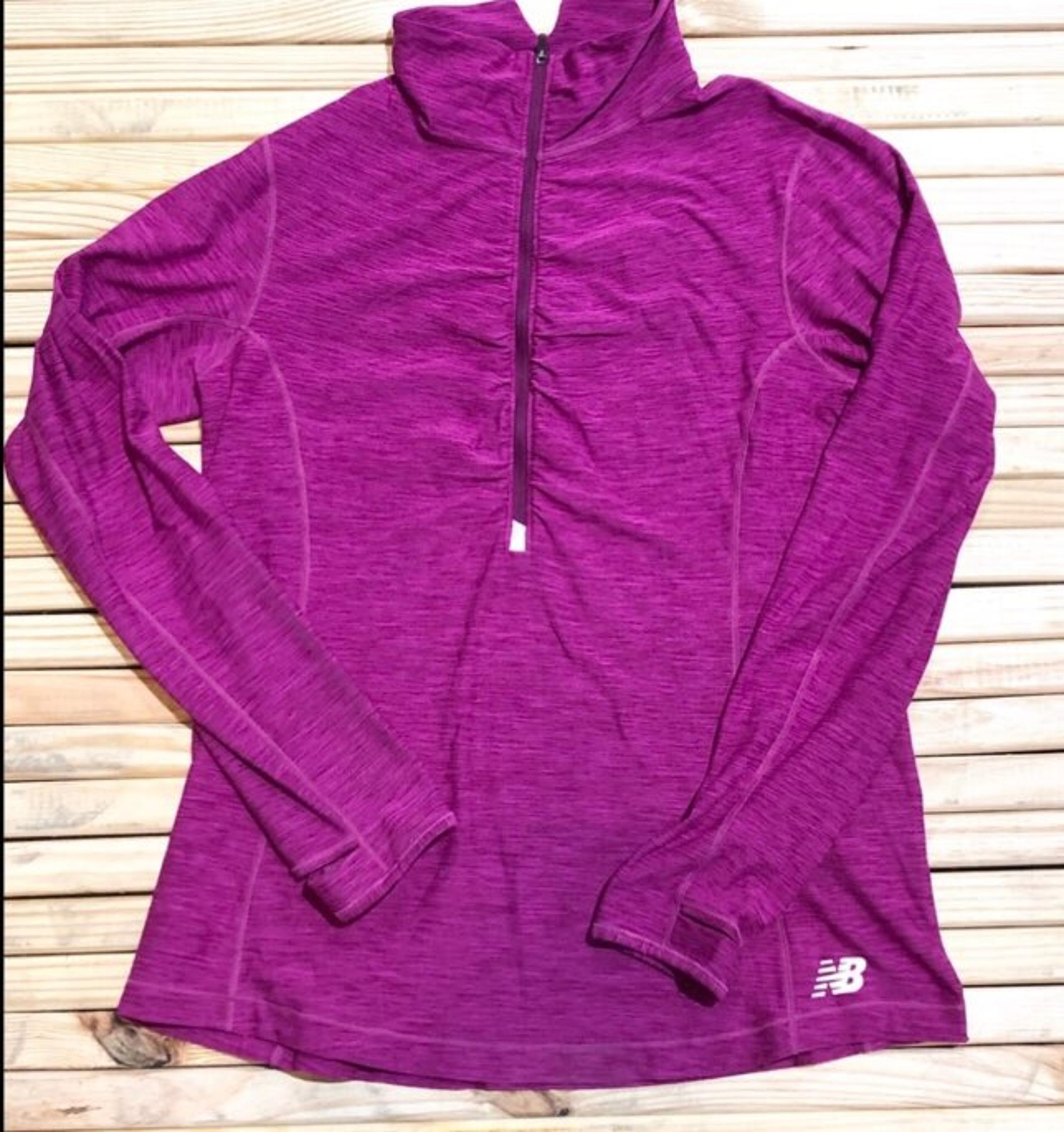 New Balance Long Sleeve Top/Running Top