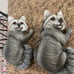 1 pc Raccoon Tree Hugger Decor - Outdoor Statues Tree Peeker, Garden Animal