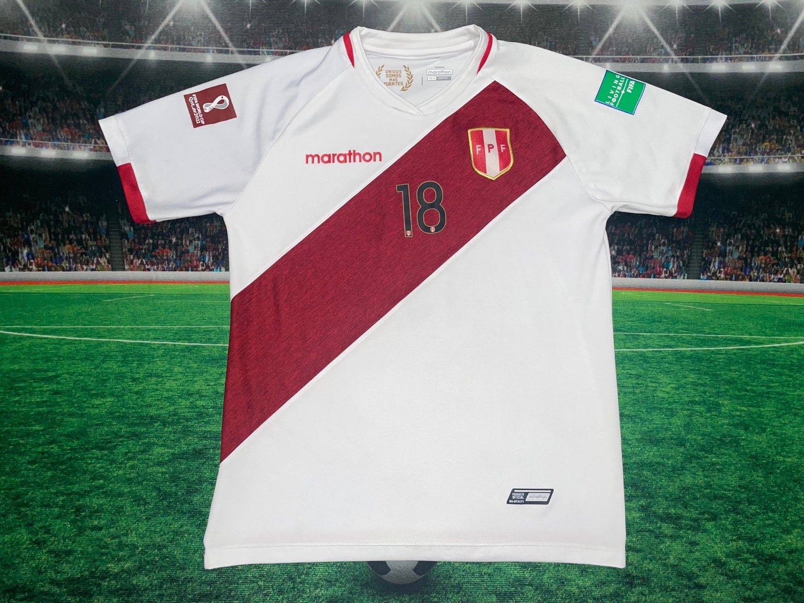 Peru Home Soccer Jersey Andre Carrillo #18 Marathon Sz 2022 Catar Sz Large Used