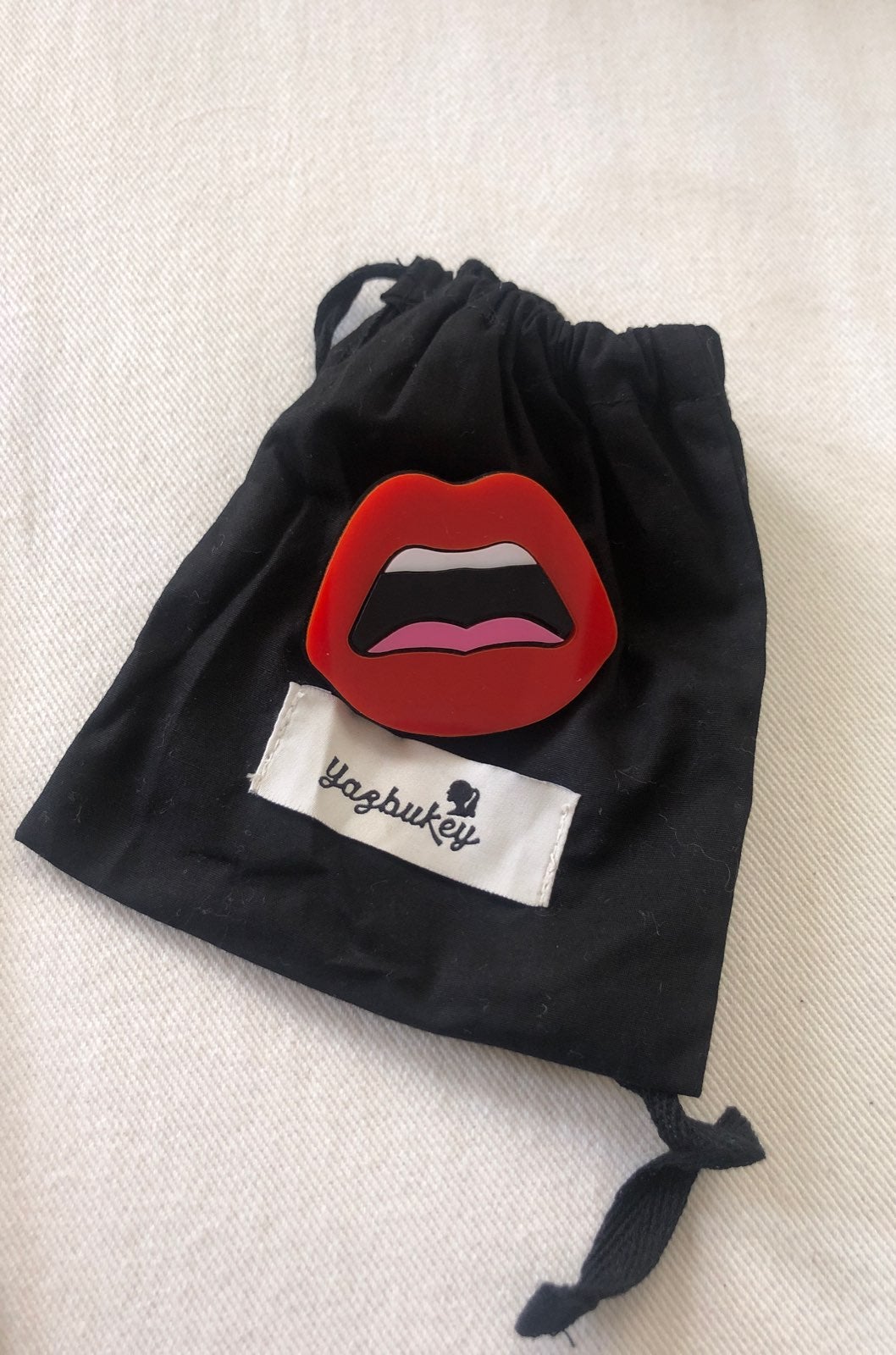 Yaxbukey Pin - vintage