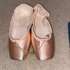 Suffolk Pointe Shoes