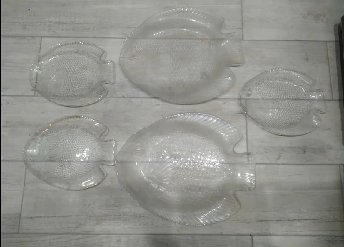 Vintage France Glass art fish plates