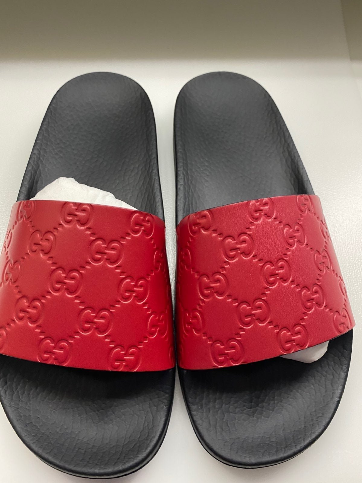 Gucci Hibiscus red Signature leather sli