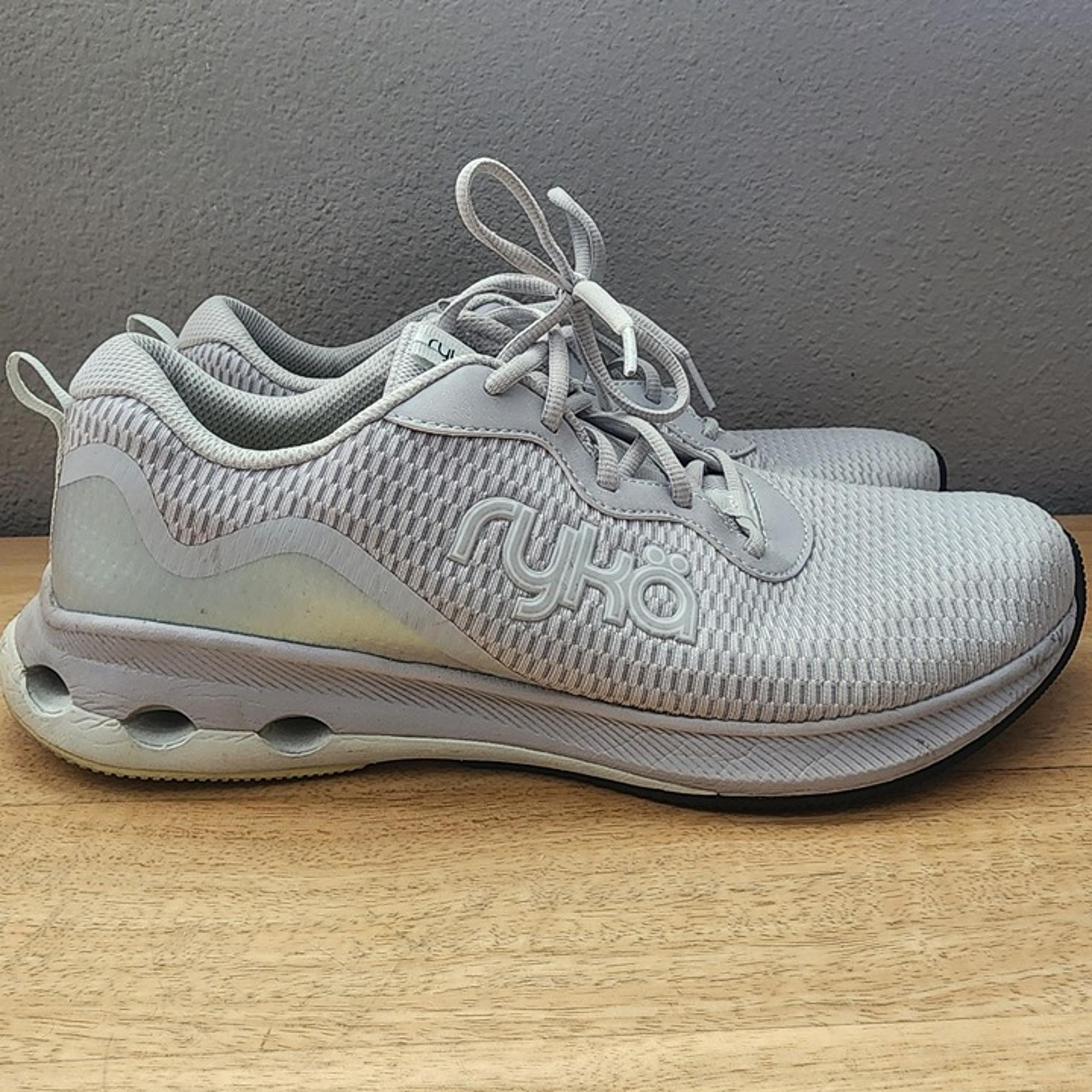 Ryka ACCELERATE Vapor Gray Athletic Sneaker Shoes Womens Sz 11