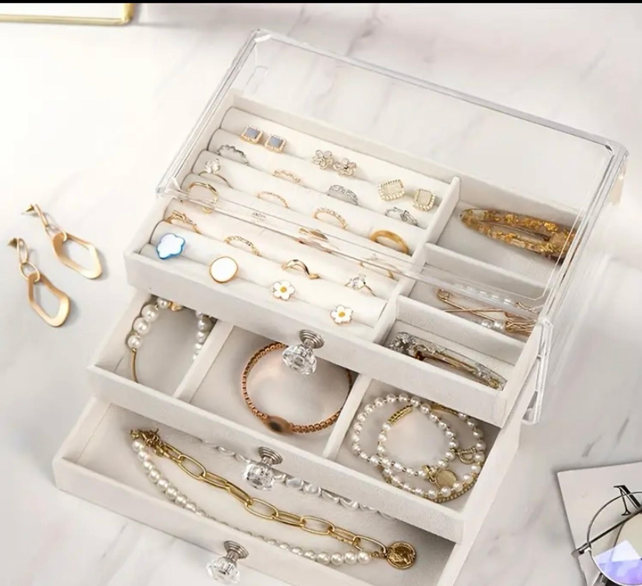 Cute 3 drawer jewelry box