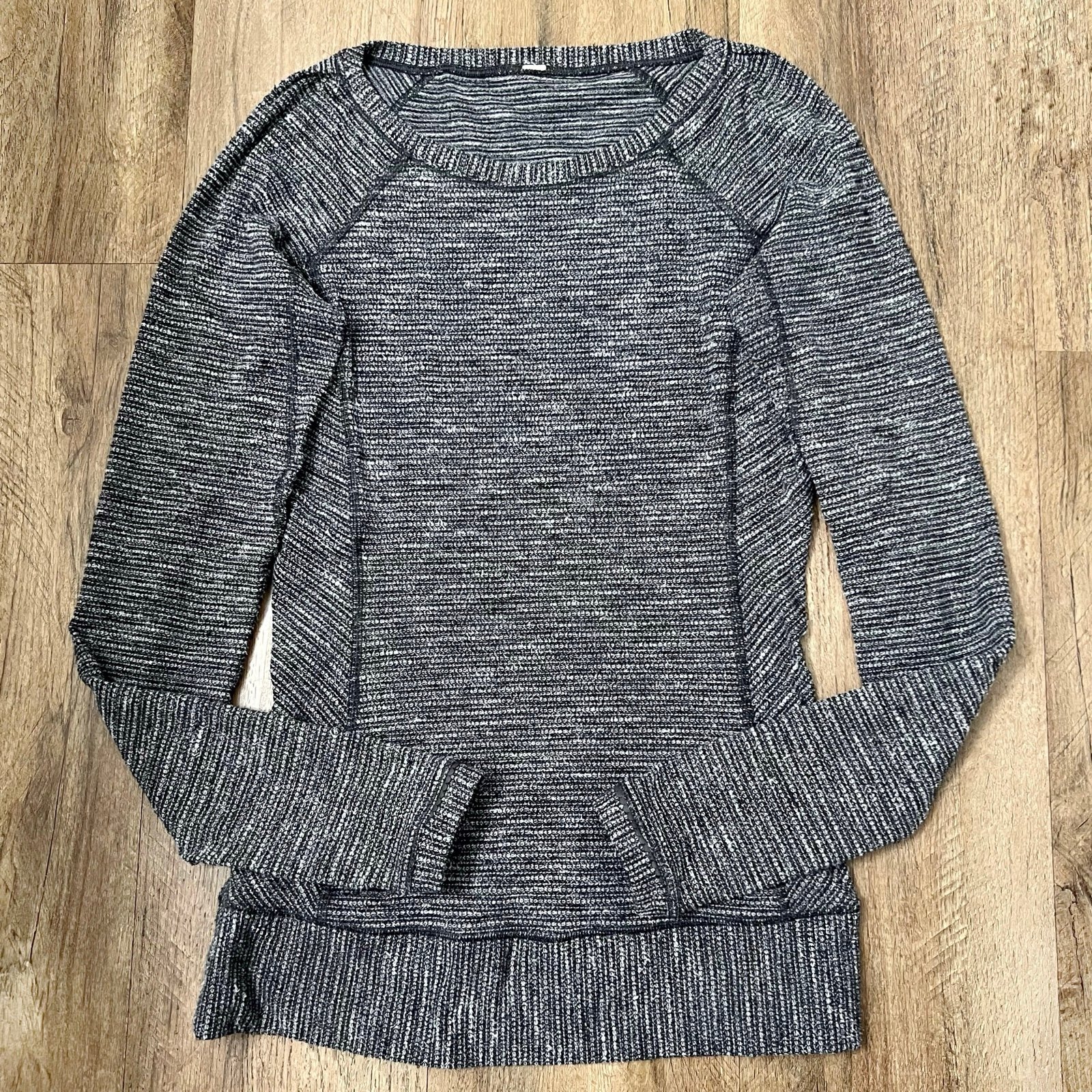 Lululemon Race Your Pace Long Sleeve Coco Pique Black Size 4.