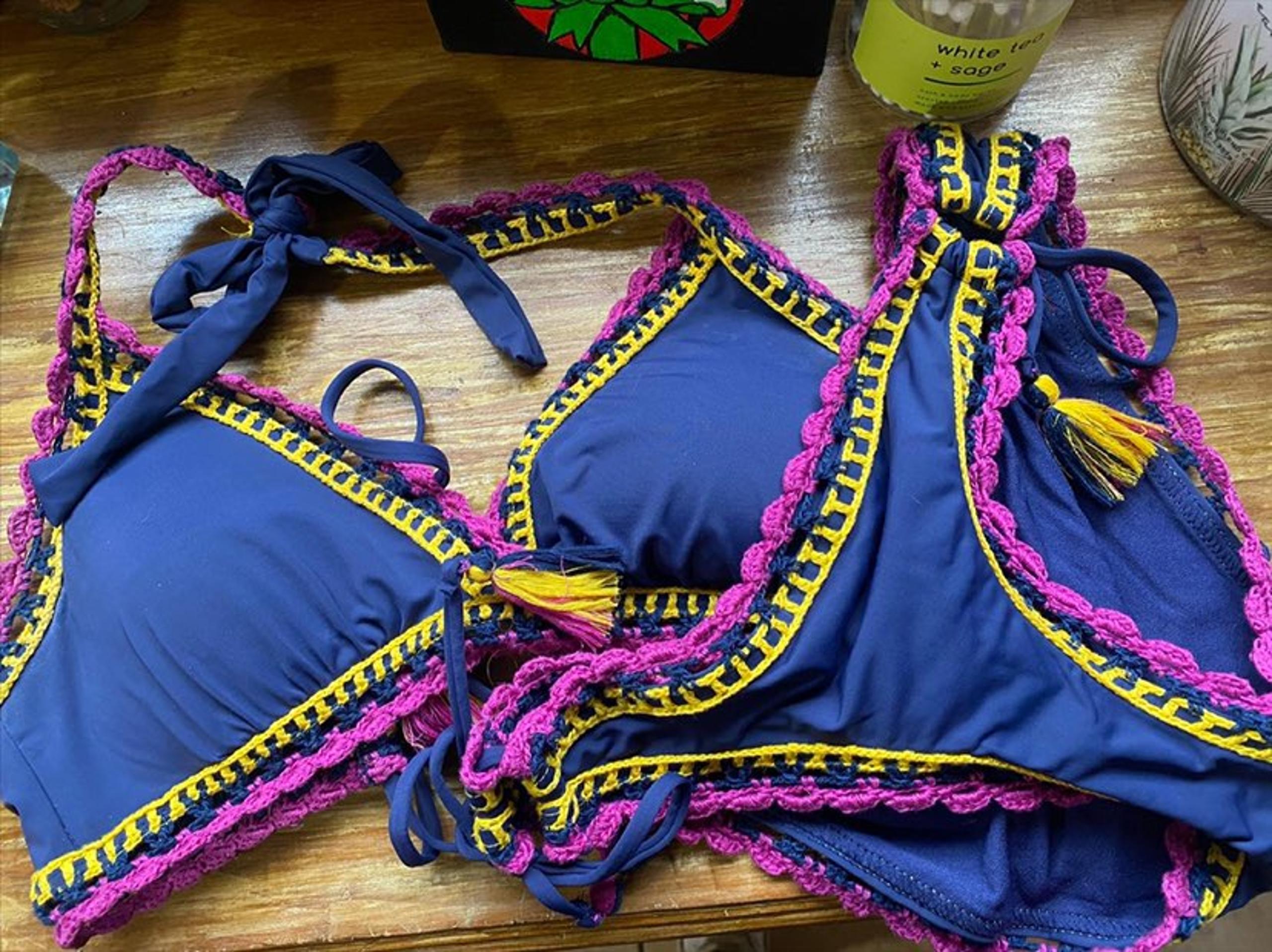 Bikini!