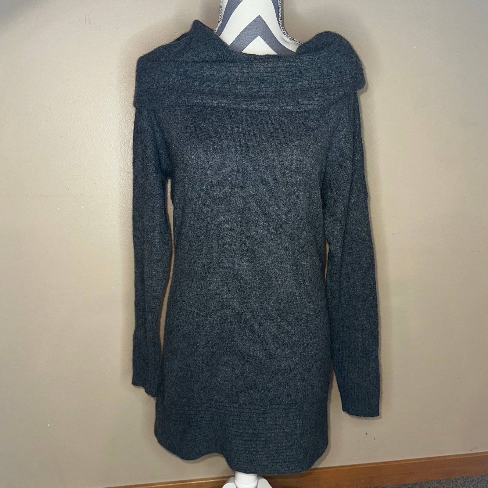 Athleta Cashmere medium grey cowl neck sweater