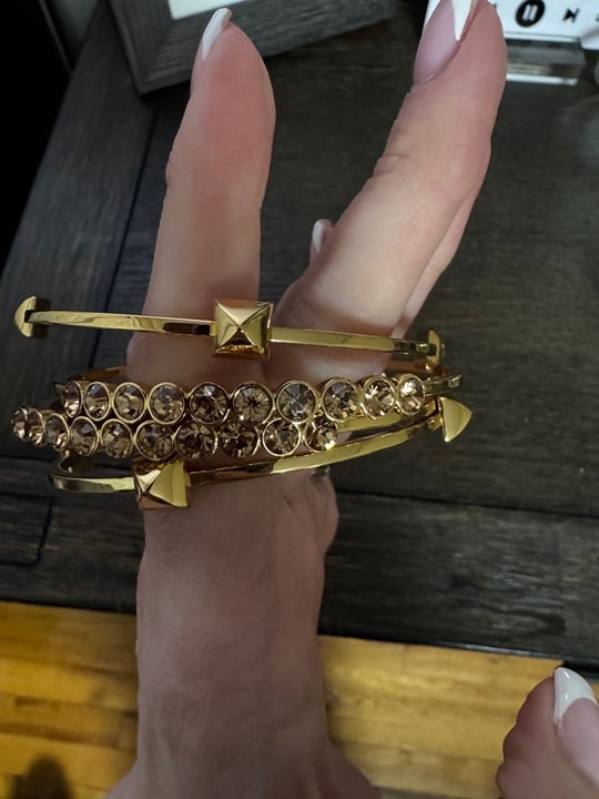 Vince camuto bangle set