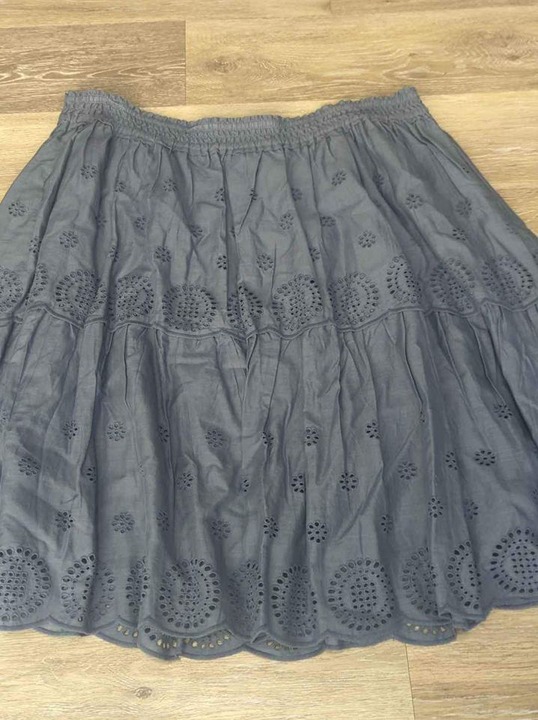 navy skirt size 20