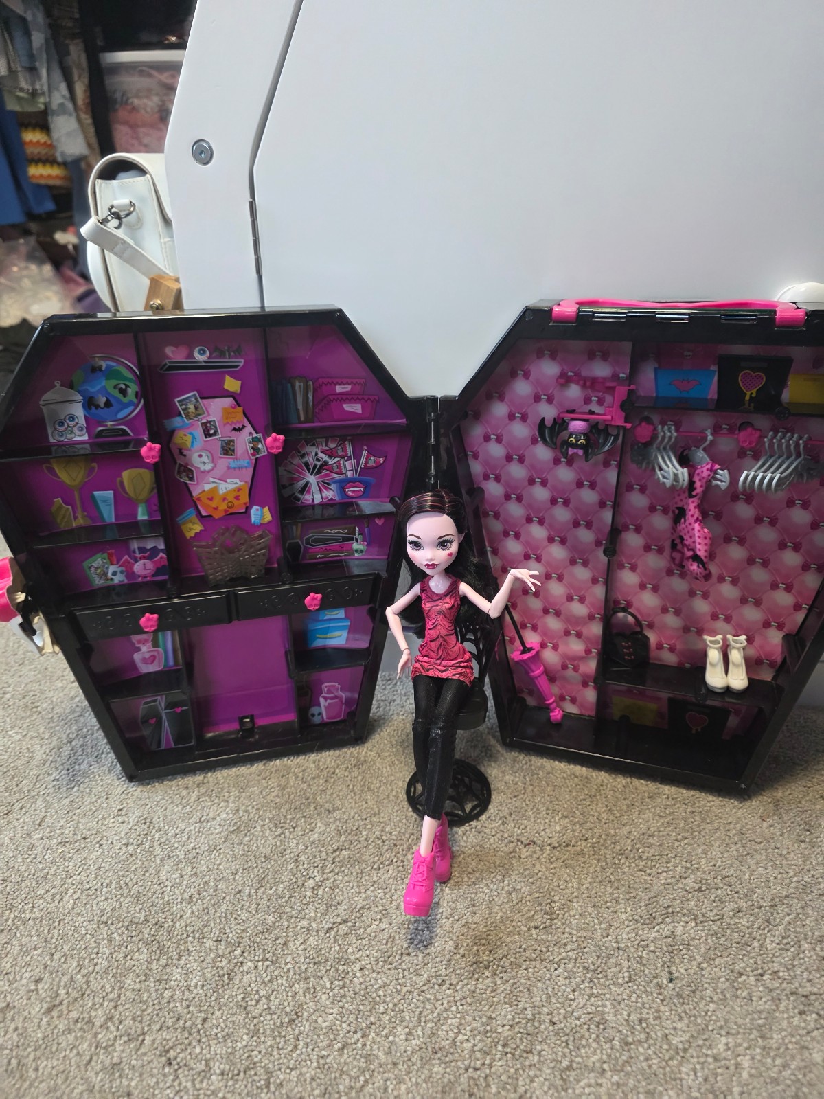 Monster High Draculaura Draculocker