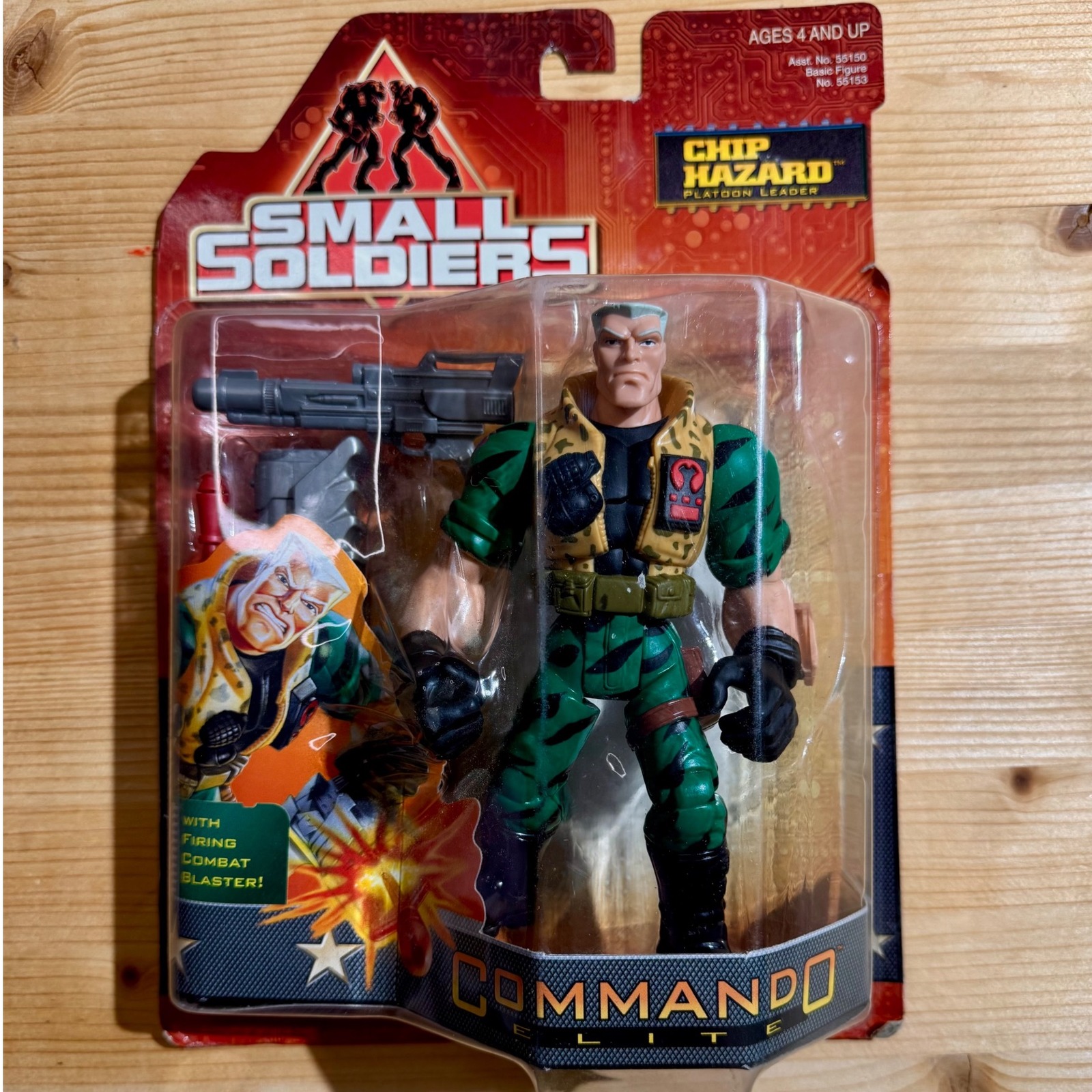 Small Soldiers Chip Hazard Action Figure Commando Elite w/Firing Combat Blaster