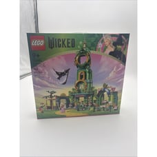 (784) LEGO Wicked Welcome to Emerald City Building Toy | 75684 | 945 Pieces