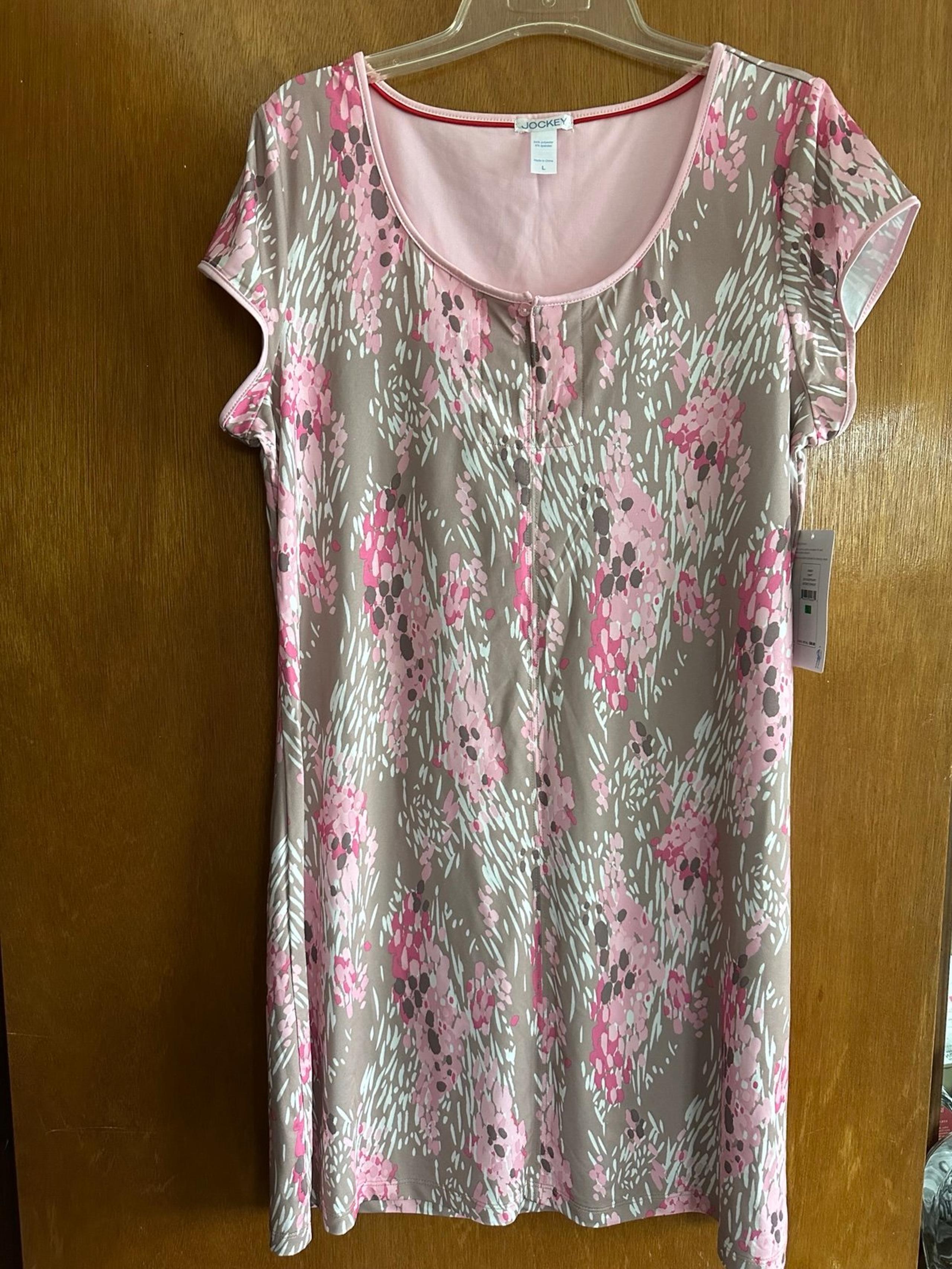 Women’s sleepwear