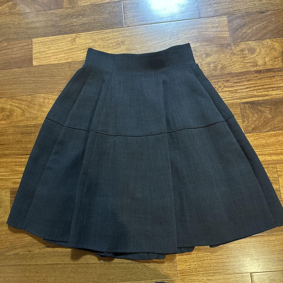 FOXEY Pleated Skirt Size 38 Dark Gray